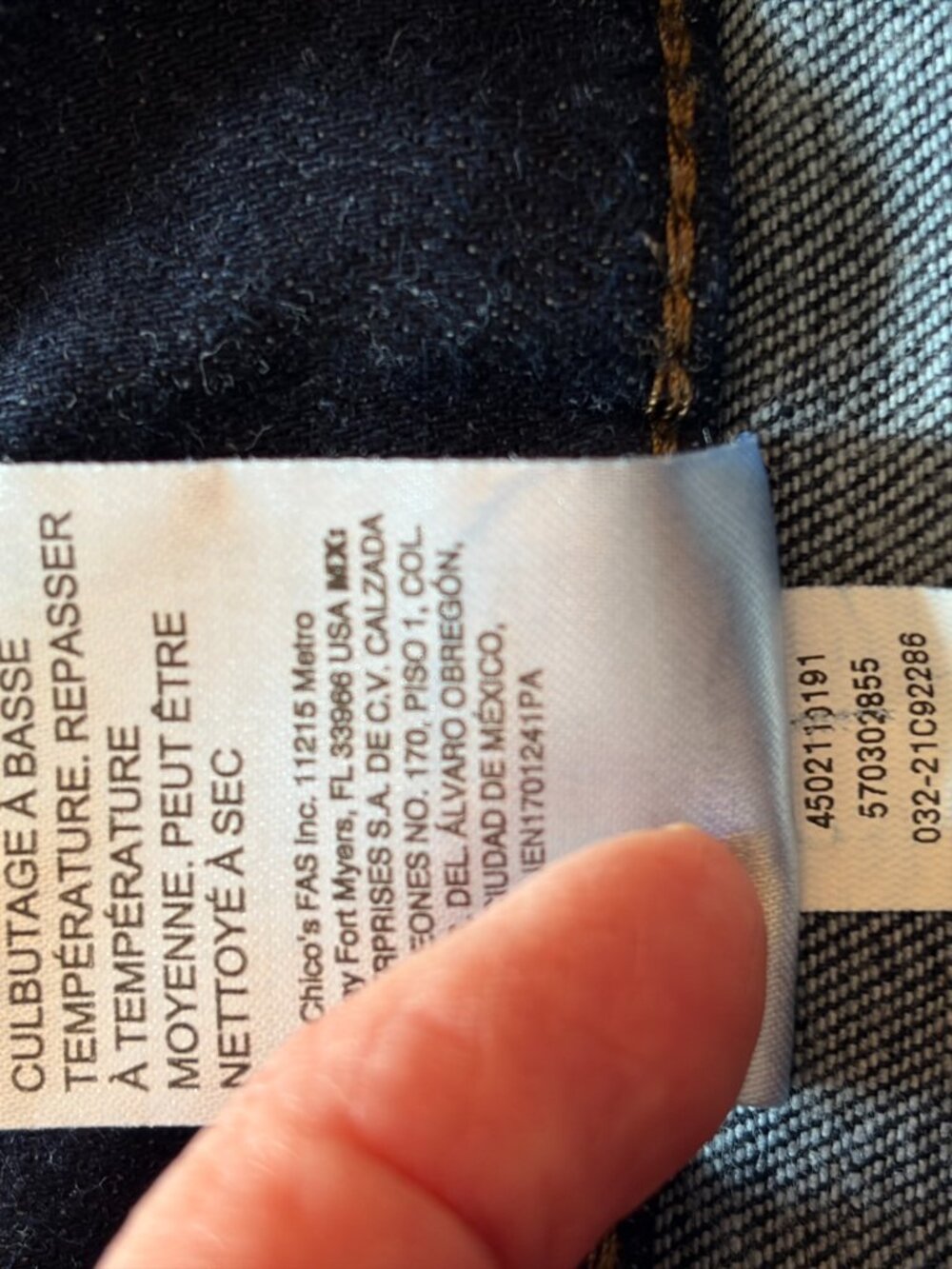 Chico's Plus Size 20 Pull On Denim Jeggins - Picture 6 of 8
